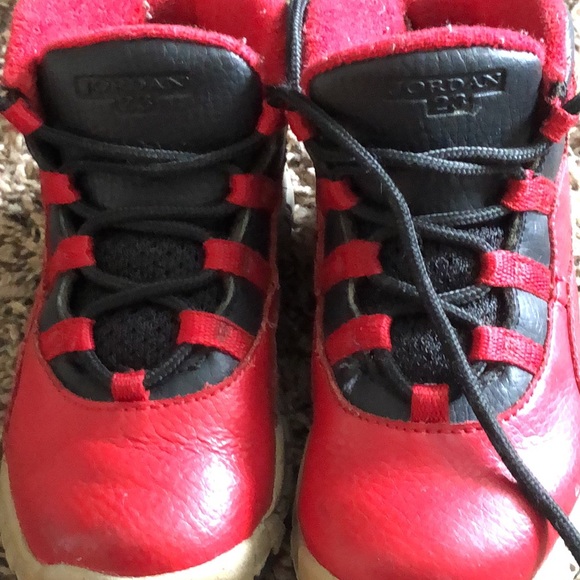 Jordan 10s Red & Black size.9c - Picture 2 of 11